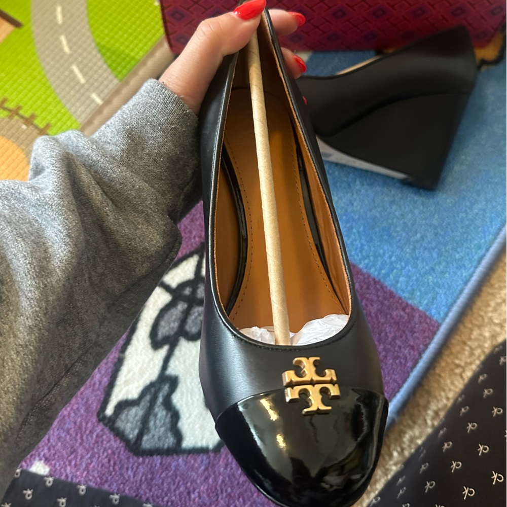 BRAND NEW TORY BURCH WEDGES